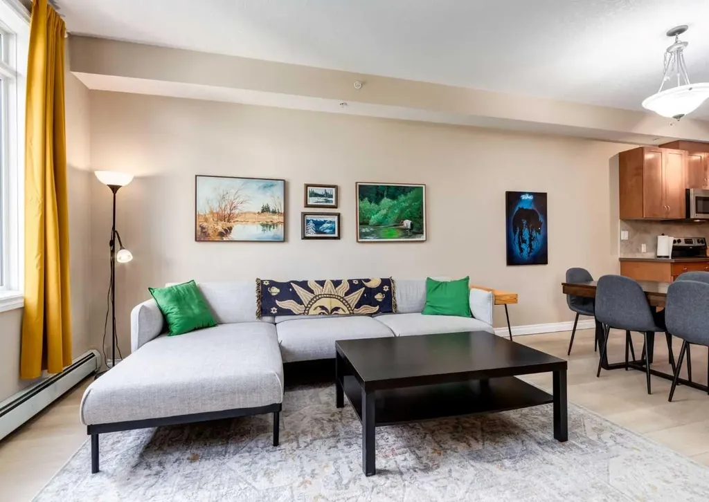 24 Hemlock Crescent SW Calgary AB T3C 2Z1