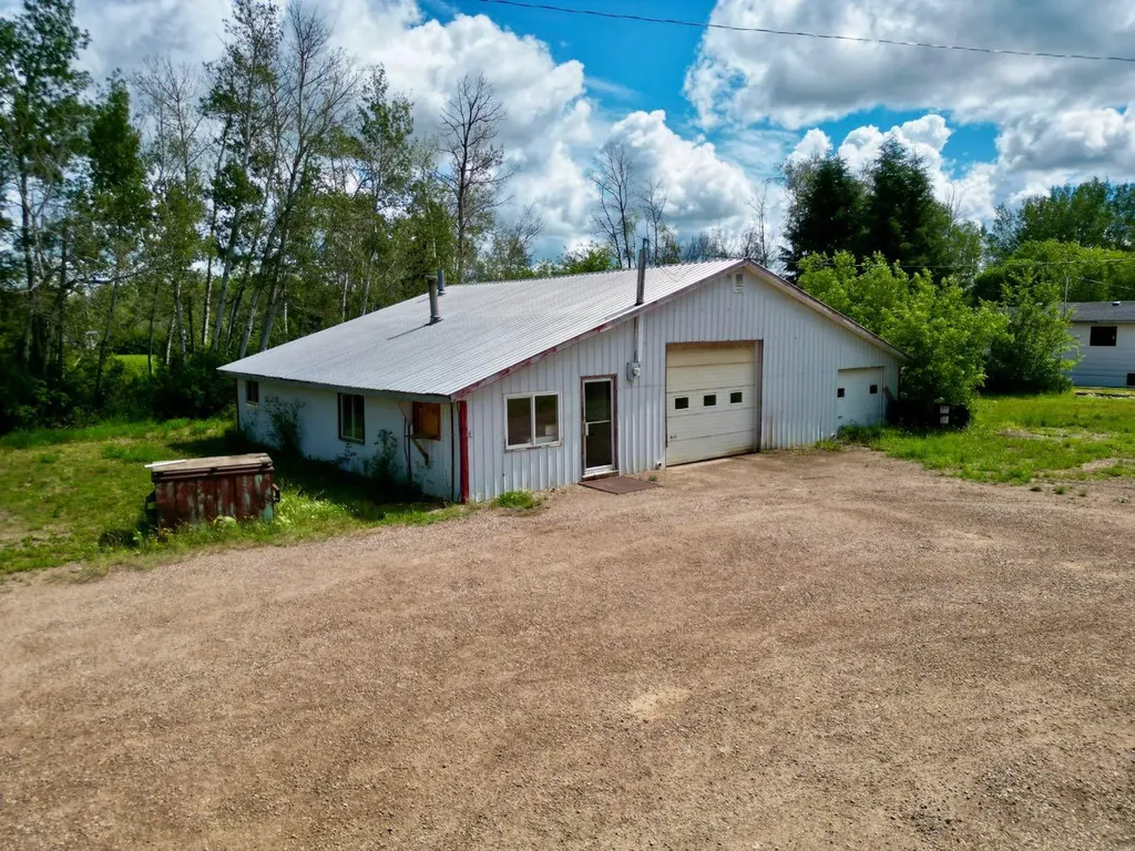 141441 Twp Road 1074 La Crete AB T0H2H0