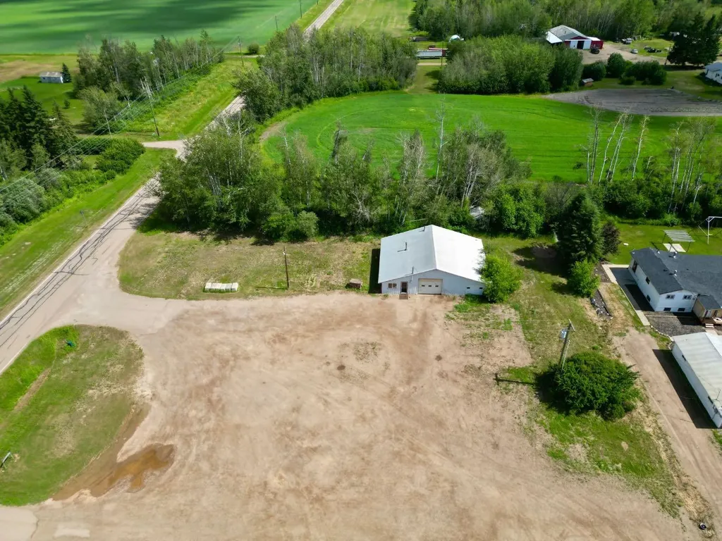 141441 Twp Road 1074 La Crete AB T0H2H0