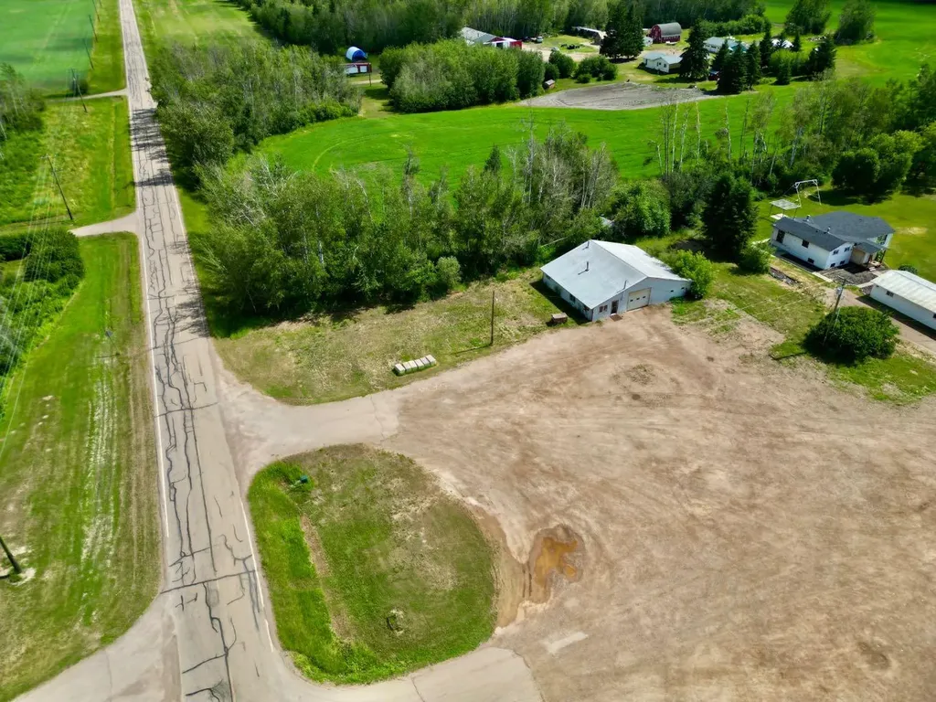 141441 Twp Road 1074 La Crete AB T0H2H0