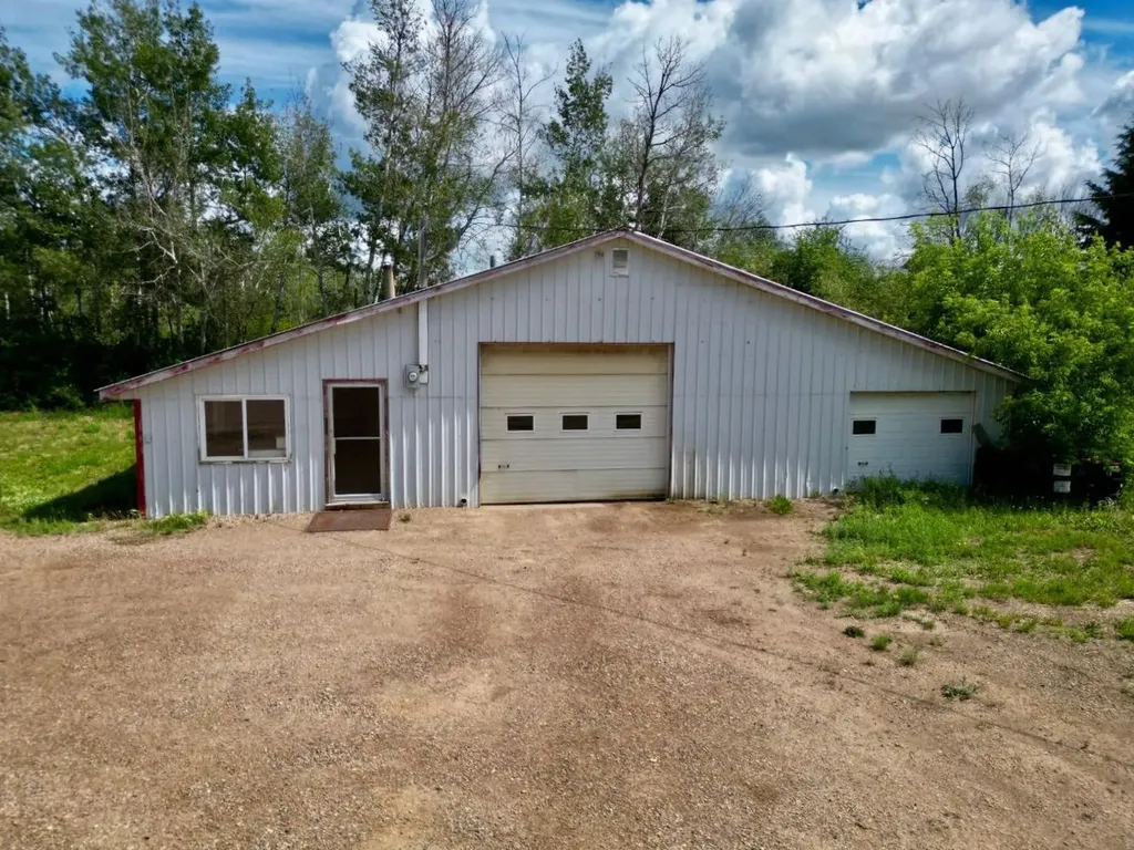 141441 Twp Road 1074 La Crete AB T0H2H0