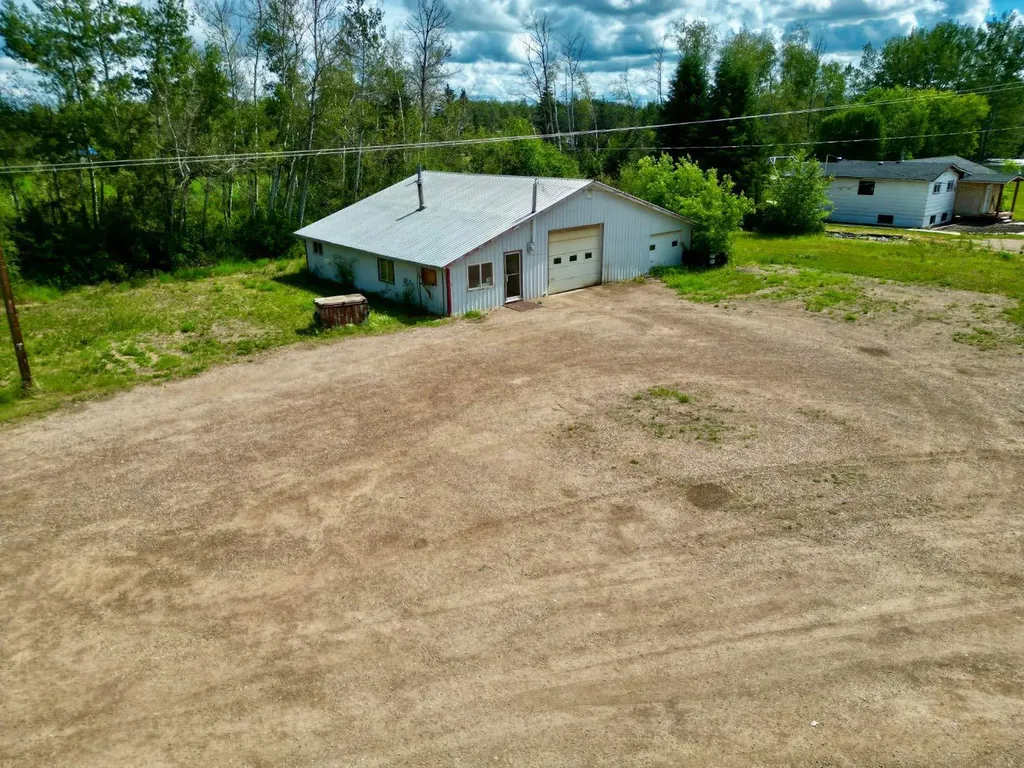 141441 Twp Road 1074 La Crete AB T0H2H0
