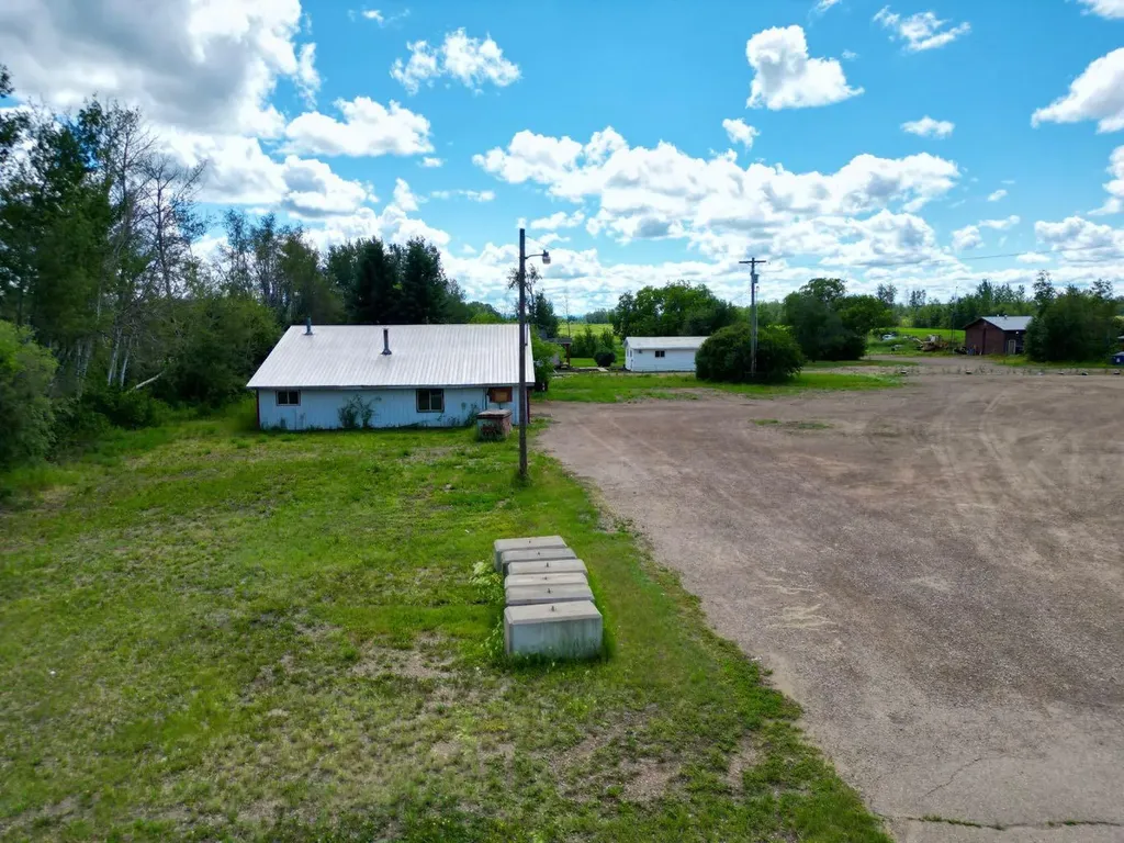 141441 Twp Road 1074 La Crete AB T0H2H0