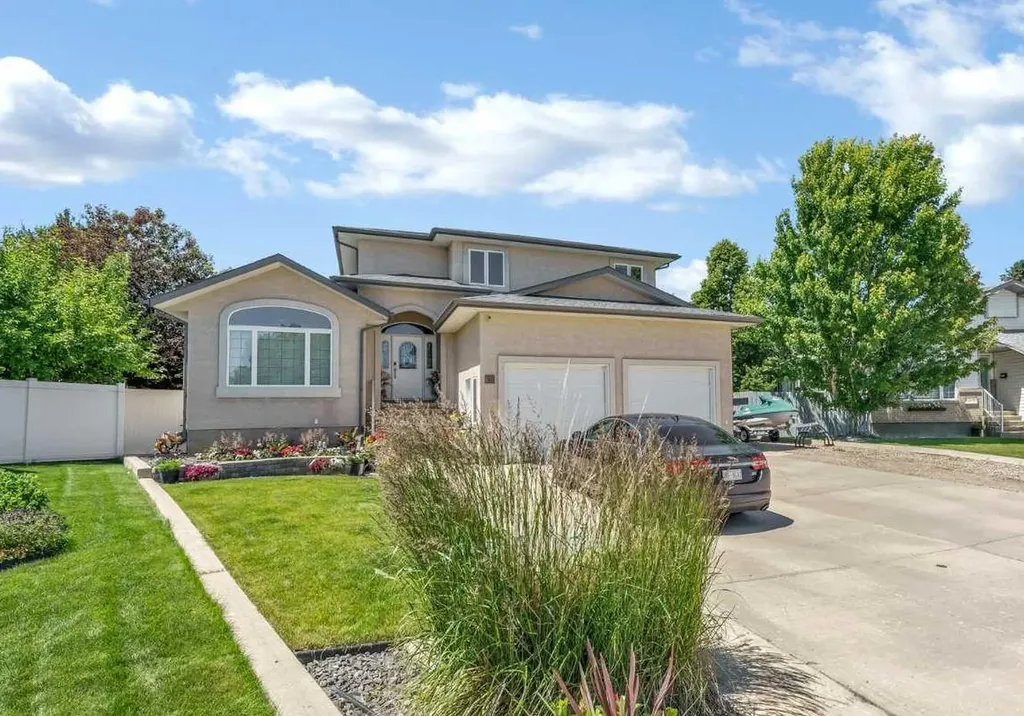 91 Sage Close SE Medicine Hat AB T1B 4H7