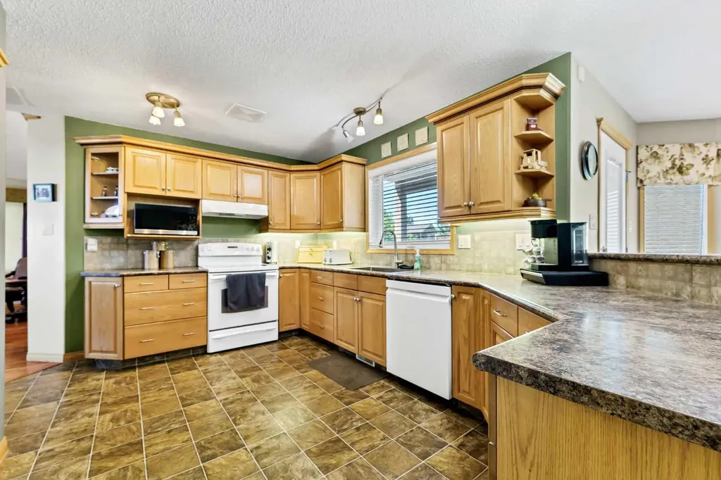 91 Sage Close SE Medicine Hat AB T1B 4H7