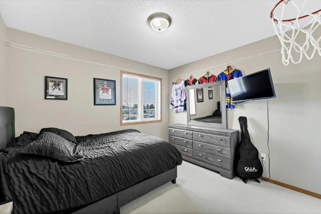 91 Sage Close SE Medicine Hat AB T1B 4H7