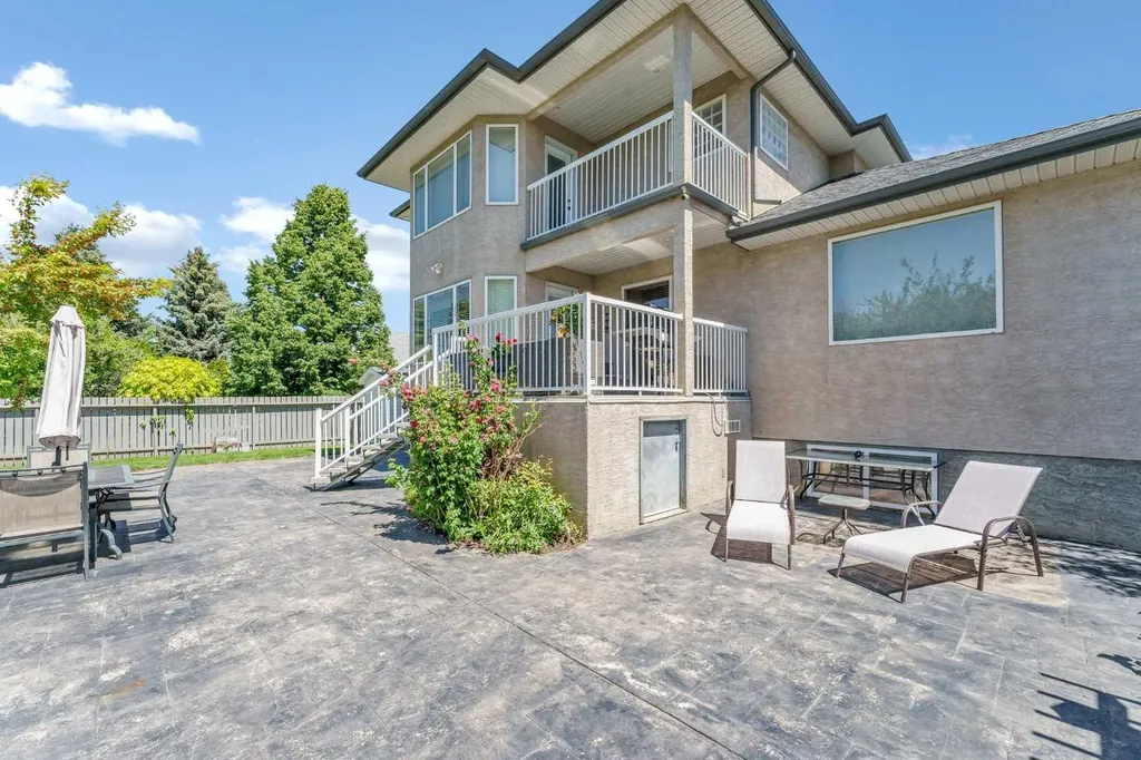 91 Sage Close SE Medicine Hat AB T1B 4H7