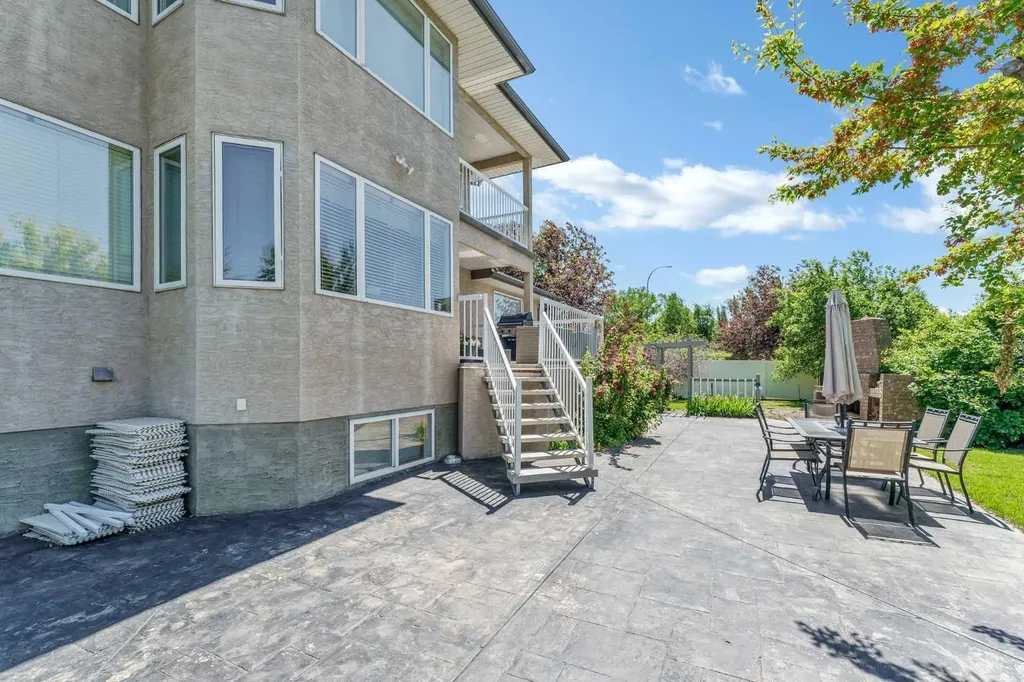 91 Sage Close SE Medicine Hat AB T1B 4H7