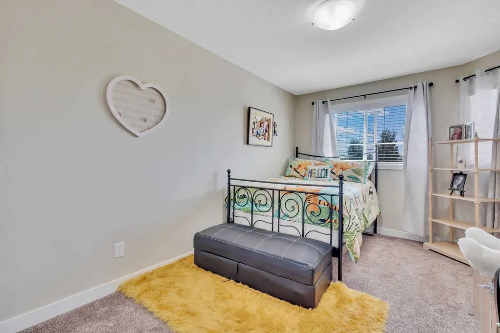 76 Terrace Heights Drive Lacombe AB T4L 0E5