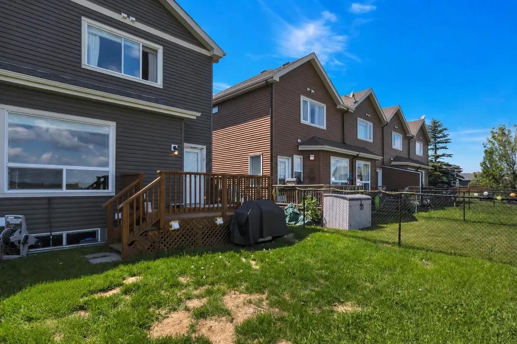 76 Terrace Heights Drive Lacombe AB T4L 0E5
