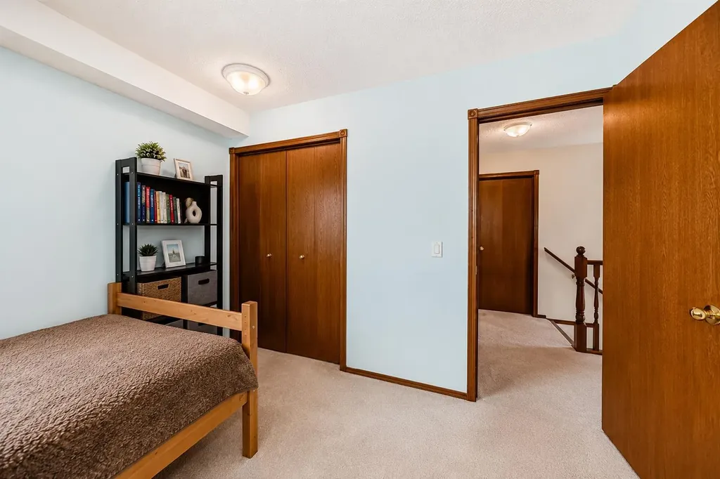 232 Macewan Ridge Close NW Calgary AB T3K 3A7