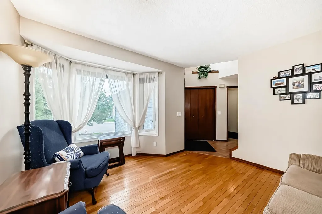 232 Macewan Ridge Close NW Calgary AB T3K 3A7