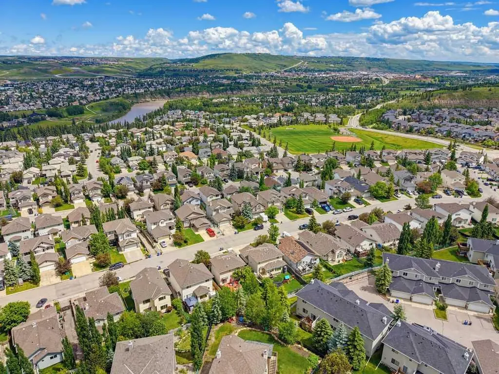 11 Bow Ridge Link Cochrane AB T4C 1V7