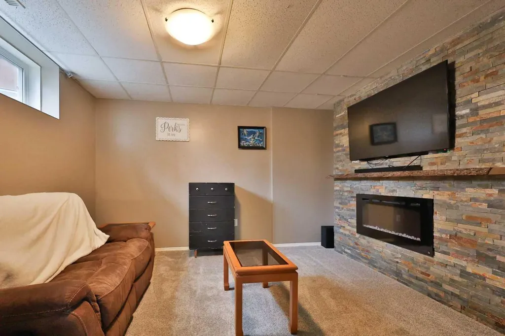 4602 6 Street Coalhurst AB T0L 0V0
