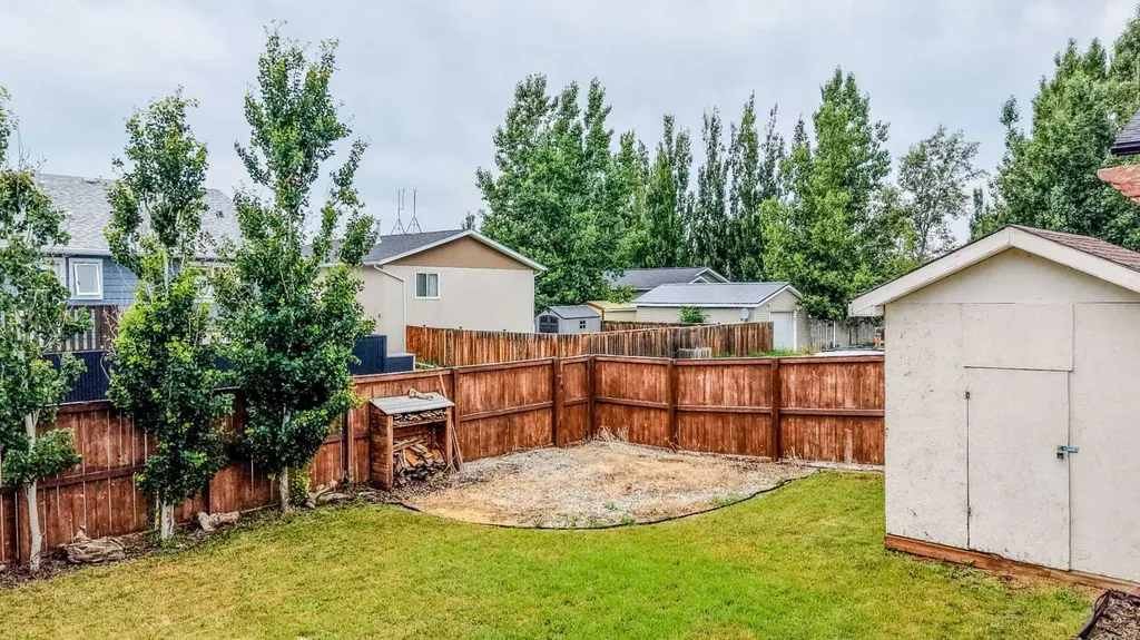 4602 6 Street Coalhurst AB T0L 0V0