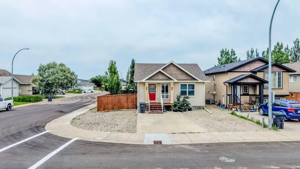 4602 6 Street Coalhurst AB T0L 0V0