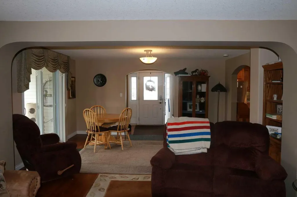 6032 Range Road 28-0 Range Rural Pincher Creek No. 9 M.d. Of AB T0K 1W0