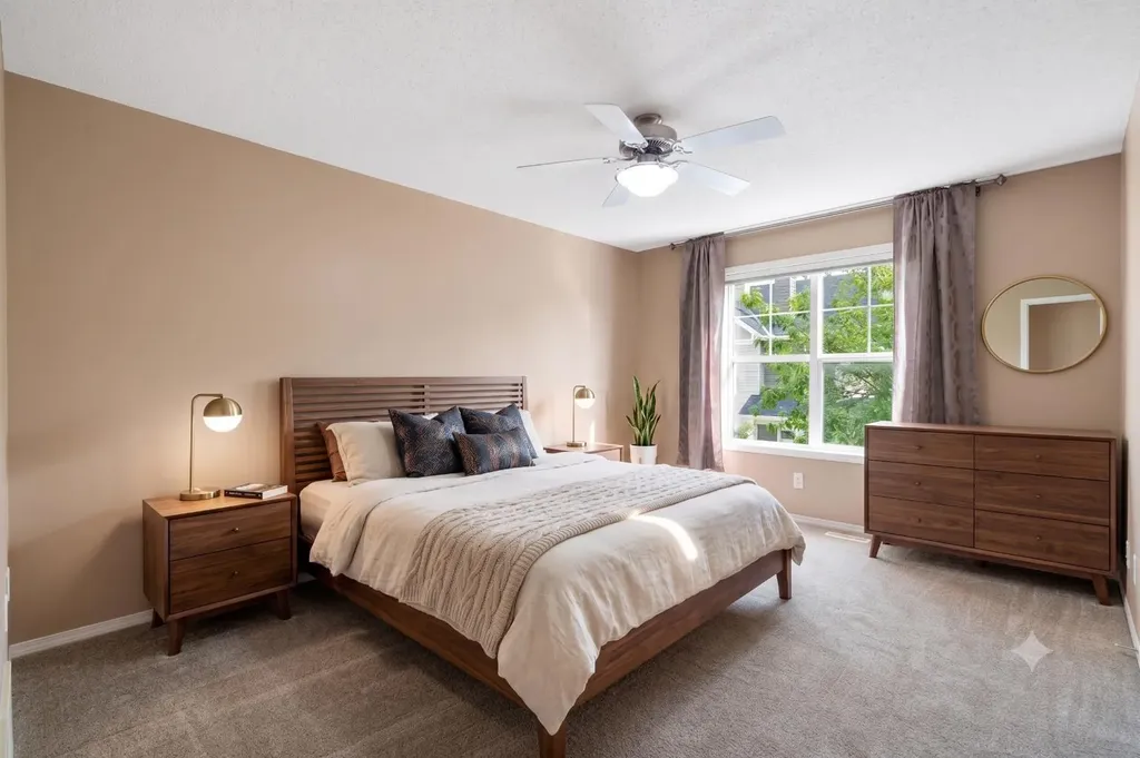 361 Elgin Gardens SE Calgary AB T2Z 4T5