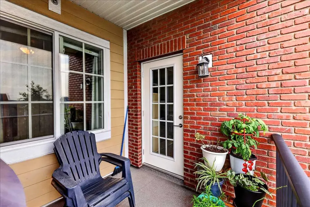 215 Legacy Boulevard SE Calgary AB T2X 3Z4