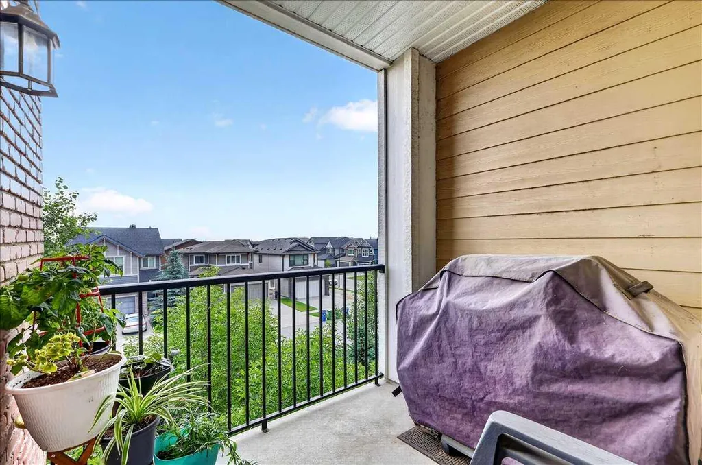 215 Legacy Boulevard SE Calgary AB T2X 3Z5