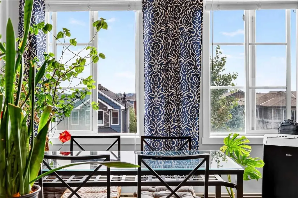 215 Legacy Boulevard SE Calgary AB T2X 3Z4