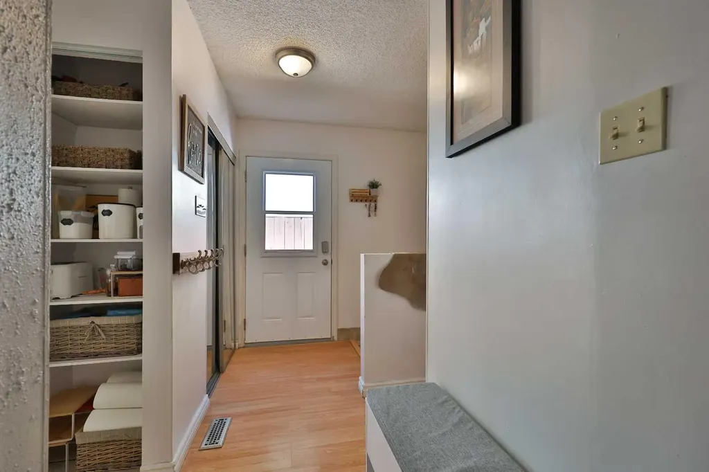 1618 St. George Road N Lethbridge AB T1H 5A1