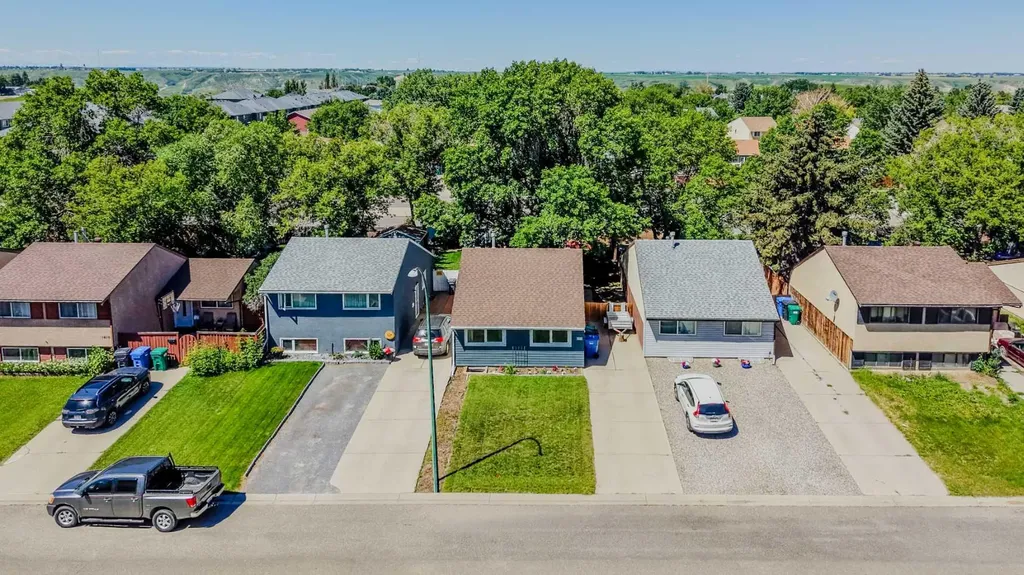 1618 St. George Road N Lethbridge AB T1H 5A1
