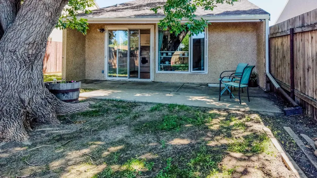 1618 St. George Road N Lethbridge AB T1H 5A1
