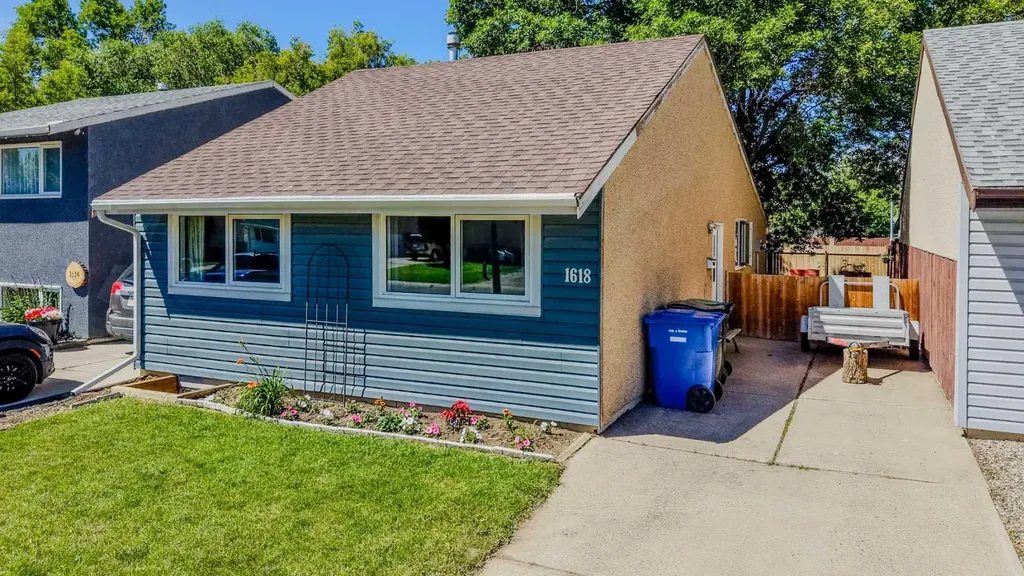 1618 St. George Road N Lethbridge AB T1H 5A1
