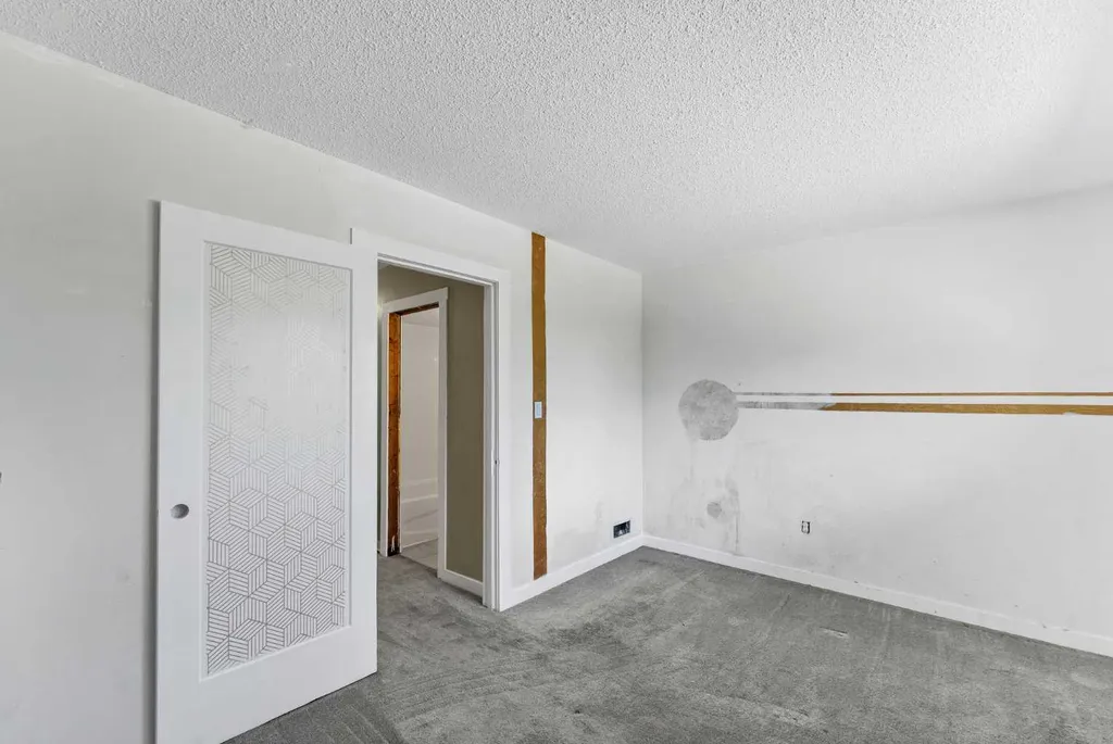 6 Chinook Drive SW Medicine Hat AB T1A4B3