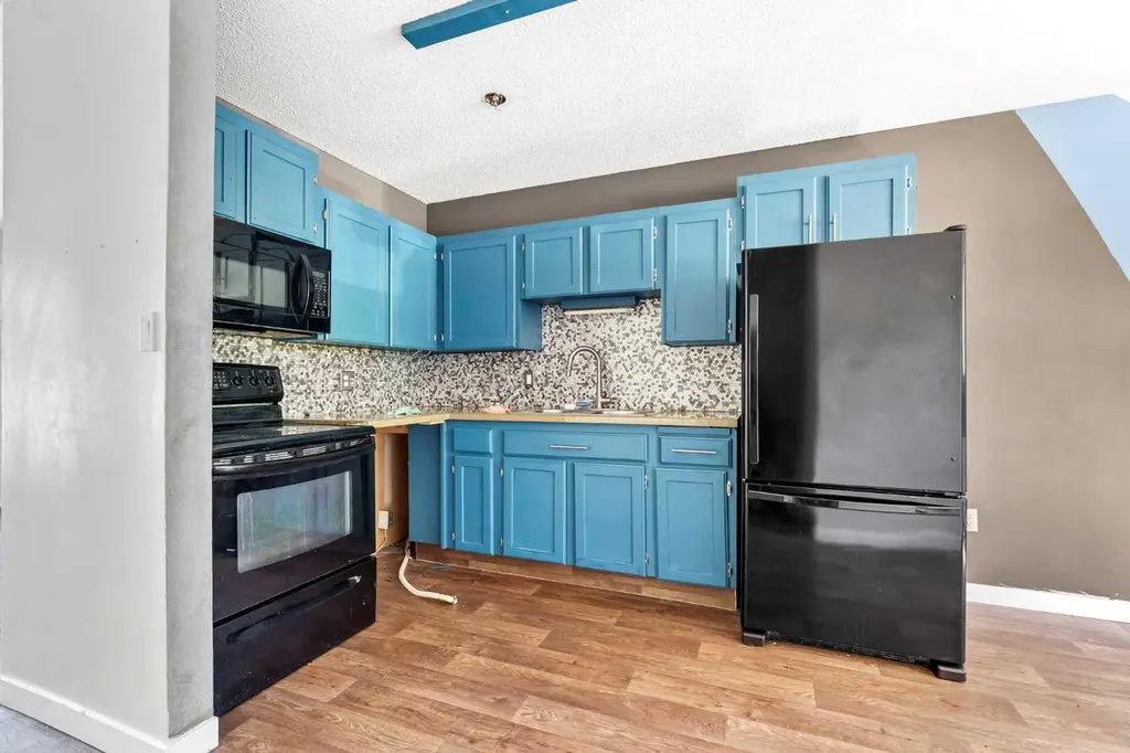 6 Chinook Drive SW Medicine Hat AB T1A4B3