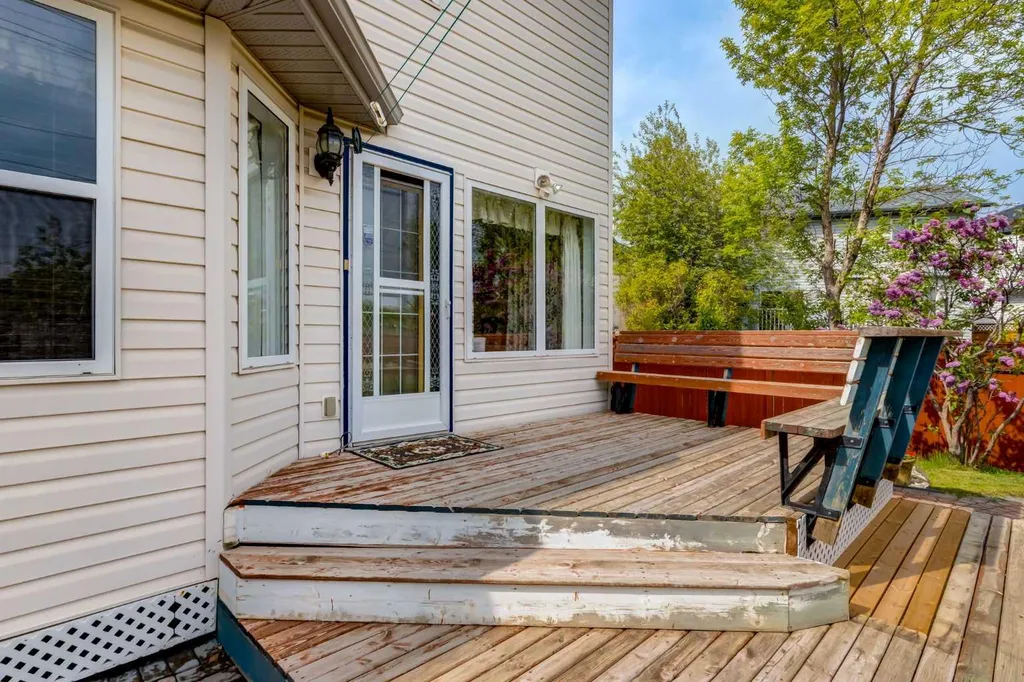 191 Bridlewood Circle SW Calgary AB T2Y 3L2