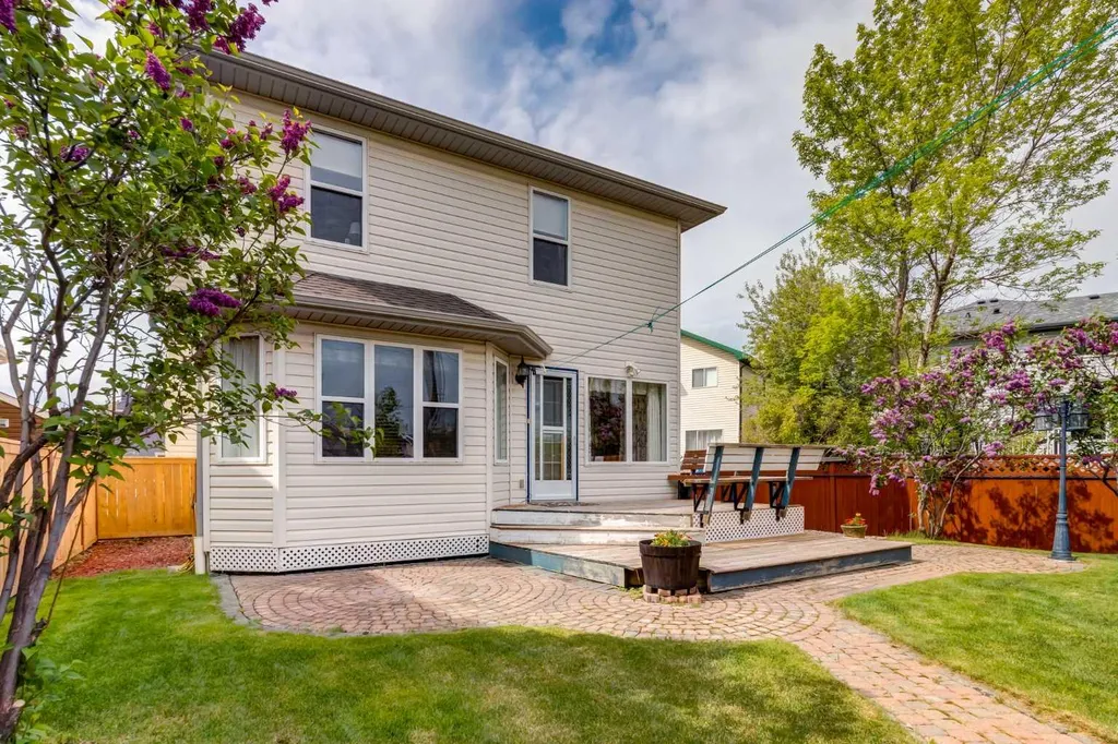 191 Bridlewood Circle SW Calgary AB T2Y 3L2