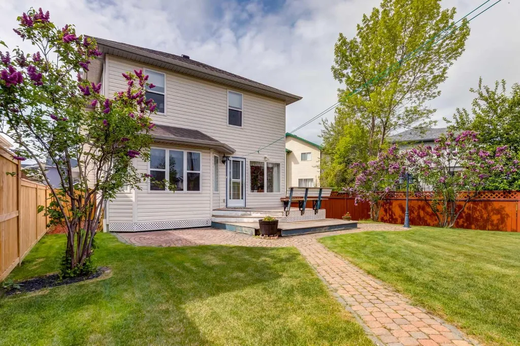 191 Bridlewood Circle SW Calgary AB T2Y 3L2