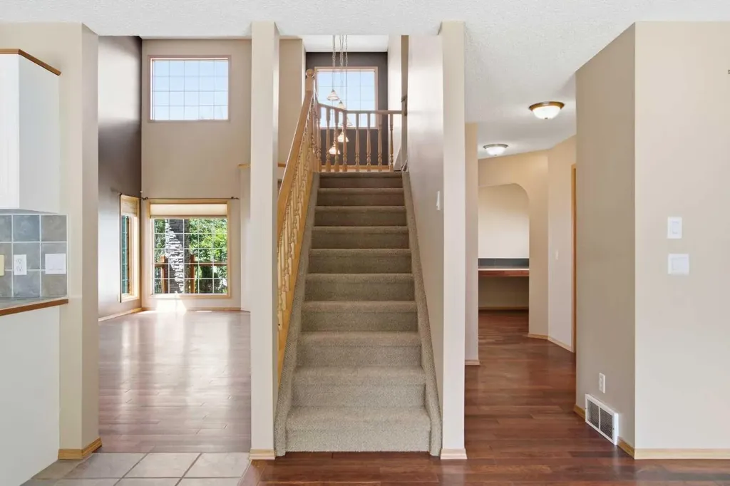 144 Douglas Ridge Close SE Calgary AB T2Z 2P6