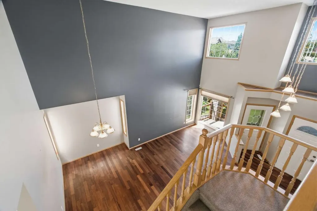 144 Douglas Ridge Close SE Calgary AB T2Z 2P6
