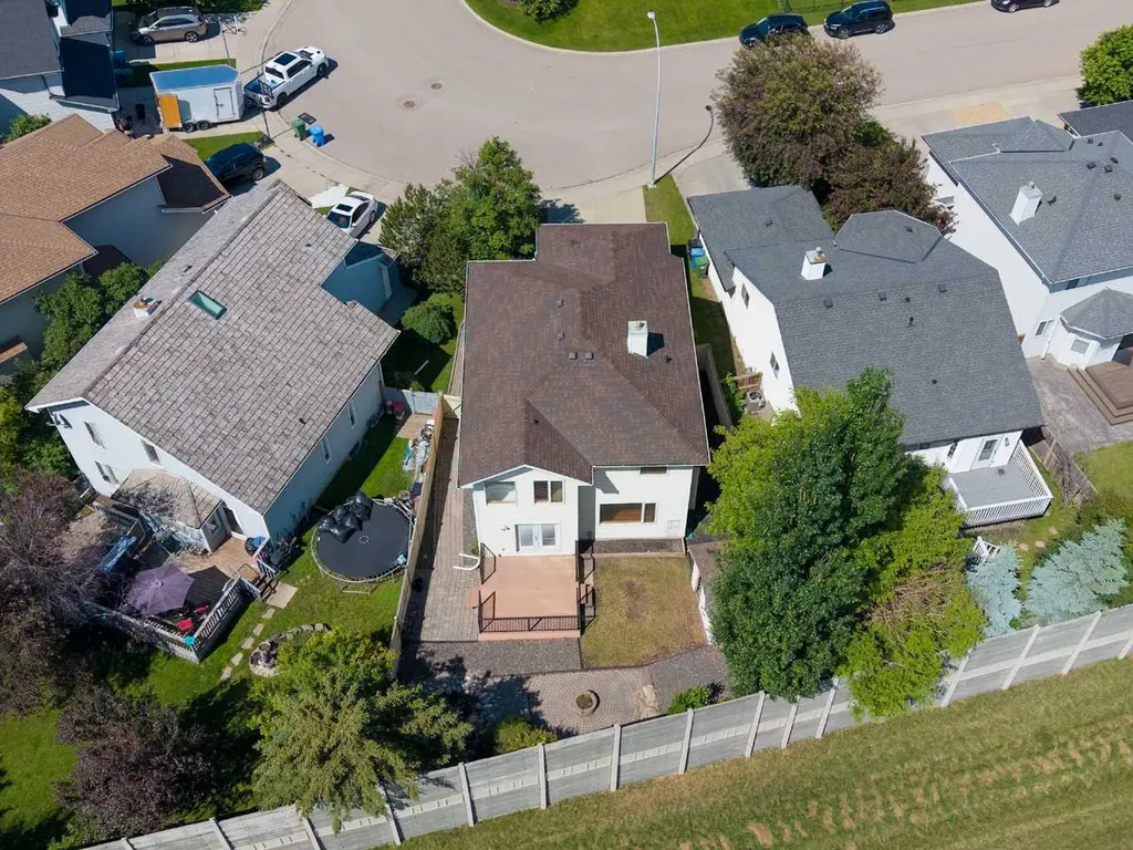 144 Douglas Ridge Close SE Calgary AB T2Z 2P6