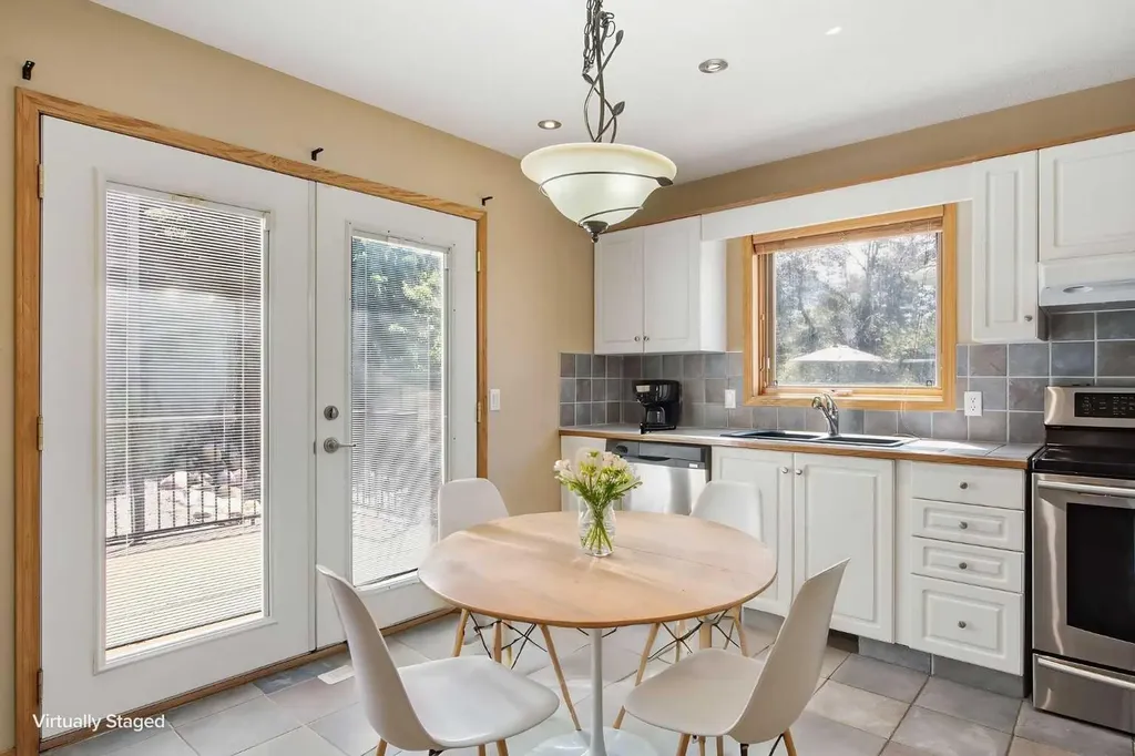 144 Douglas Ridge Close SE Calgary AB T2Z 2P6