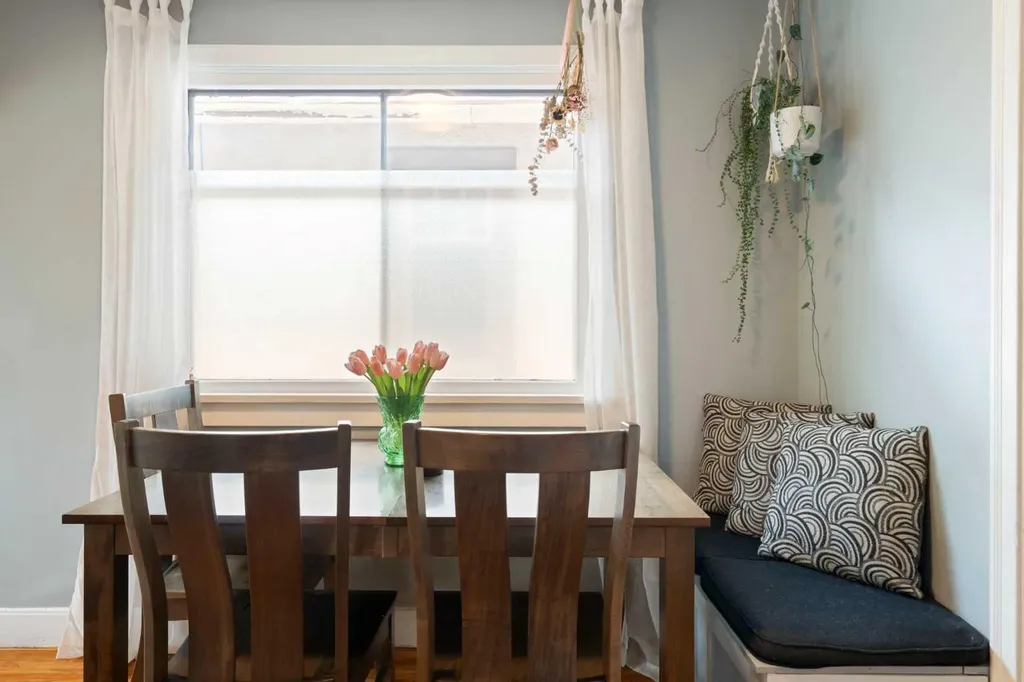 2115 14 Street SW Calgary AB T2T 3T2