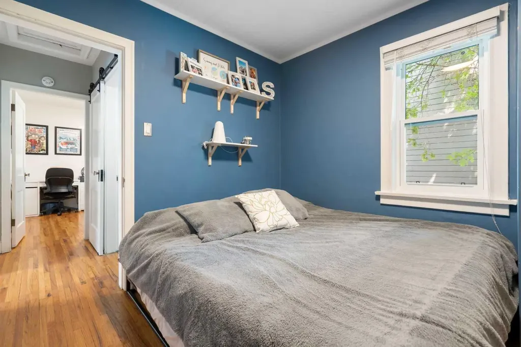 2115 14 Street SW Calgary AB T2T 3T2