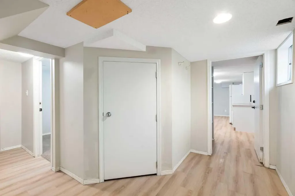 2115 14 Street SW Calgary AB T2T 3T2