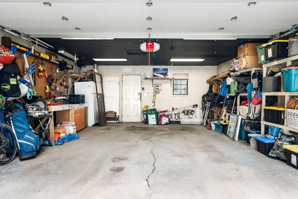 2115 14 Street SW Calgary AB T2T 3T2