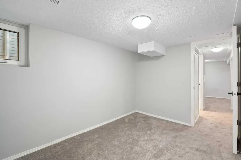 2115 14 Street SW Calgary AB T2T 3T2