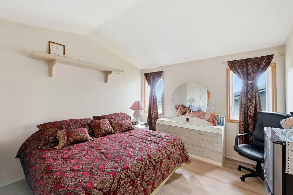 75 Arbour Ridge Way NW Calgary AB T3G 3T1