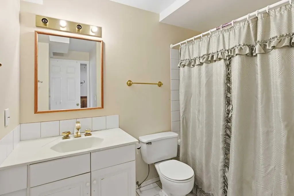 75 Arbour Ridge Way NW Calgary AB T3G 3T1