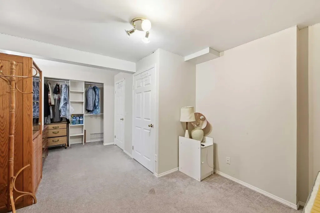 75 Arbour Ridge Way NW Calgary AB T3G 3T1