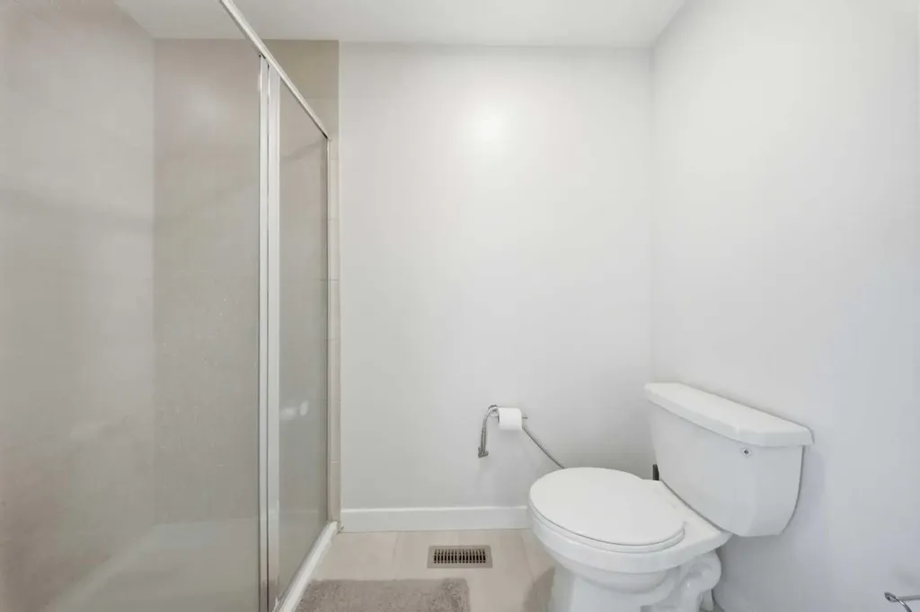 1448 Bayview Point SW Airdrie AB T4B 5K2