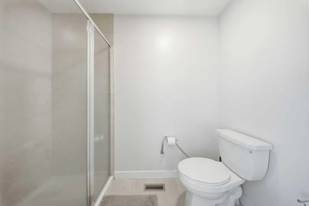 1448 Bayview Point SW Airdrie AB T4B 5K2