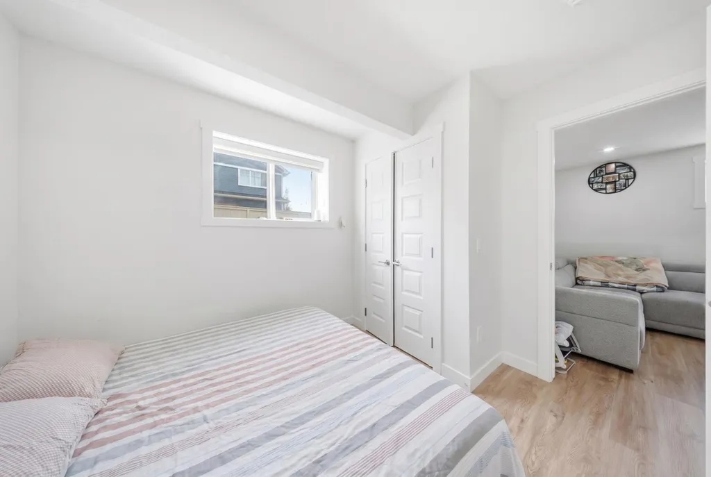 1448 Bayview Point SW Airdrie AB T4B 5K2