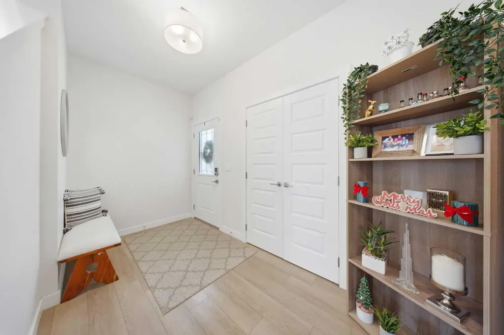 1448 Bayview Point SW Airdrie AB T4B 5K2